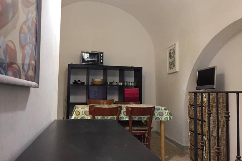 Historic Apartment In Centre Of City 100M To Sea Monopoli Exteriör bild