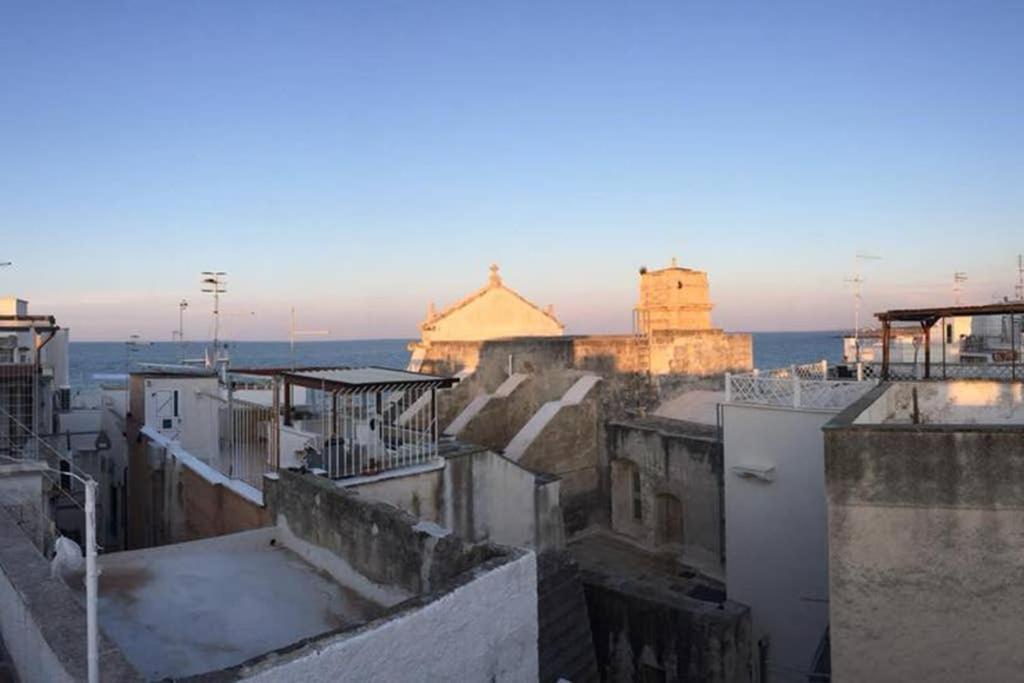 Historic Apartment In Centre Of City 100M To Sea Monopoli Exteriör bild