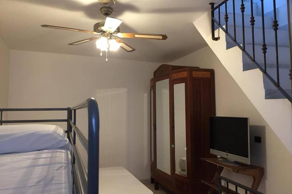 Historic Apartment In Centre Of City 100M To Sea Monopoli Exteriör bild